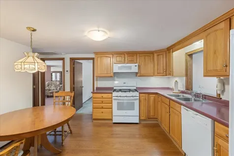 7 Wayne Street Hudson NH 03051