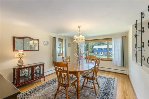7 Wayne Street Hudson NH 03051