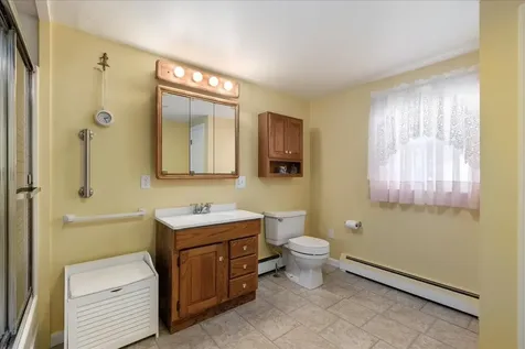 7 Wayne Street Hudson NH 03051