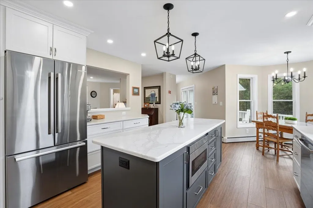 7 King James Drive Londonderry NH 03053