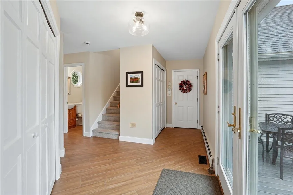 7 King James Drive Londonderry NH 03053