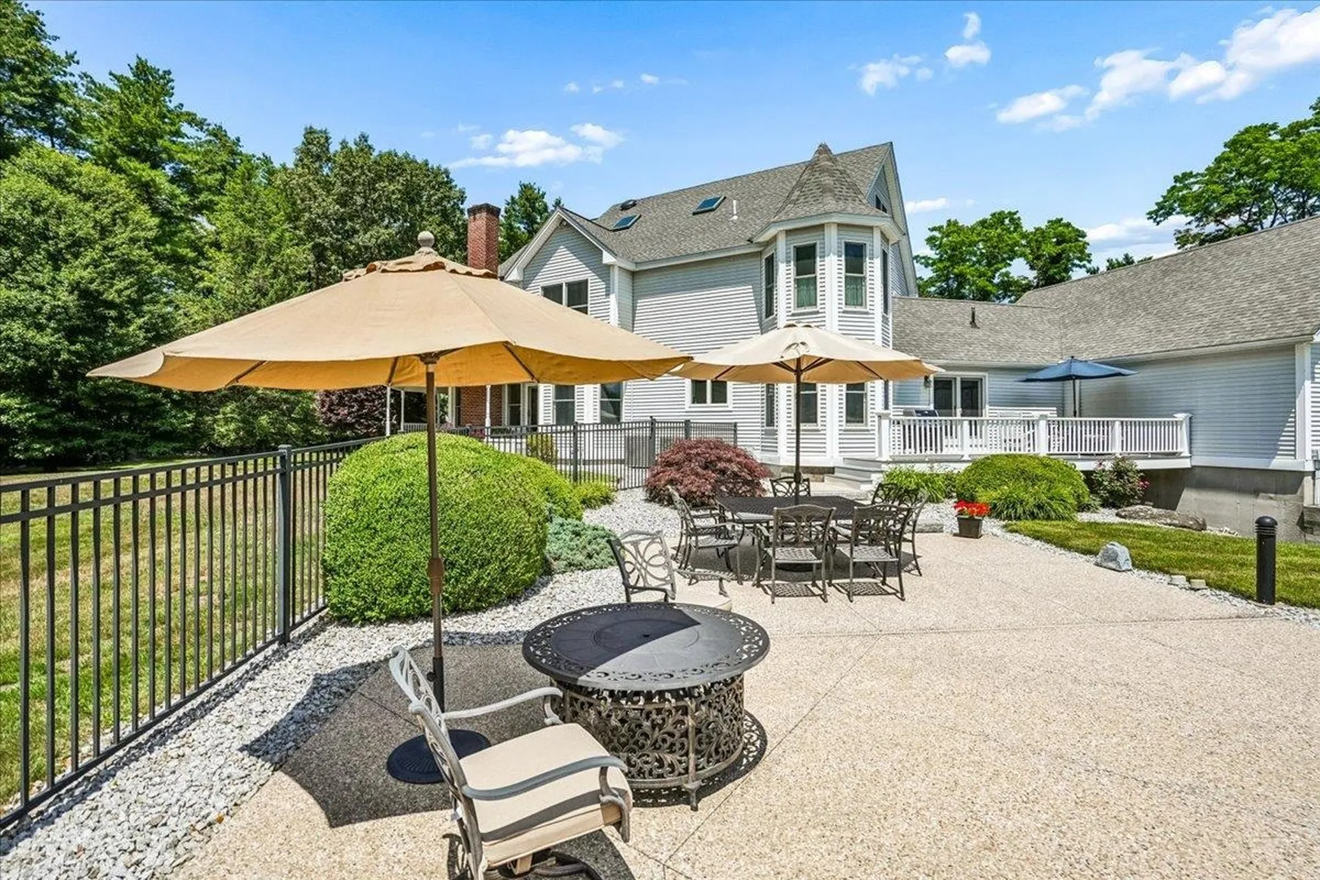 7 King James Drive Londonderry NH 03053