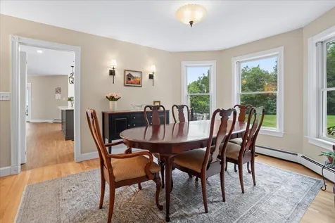 7 King James Drive Londonderry NH 03053