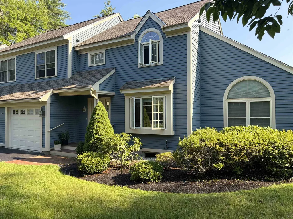20 Peninsula Drive Stratham NH 03885