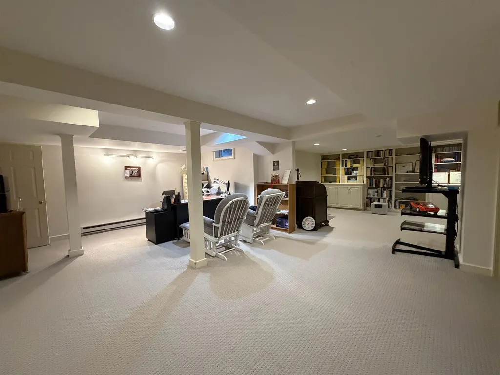 20 Peninsula Drive Stratham NH 03885