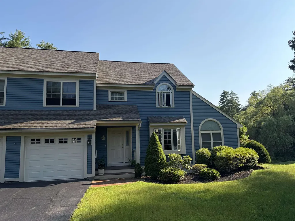 20 Peninsula Drive Stratham NH 03885