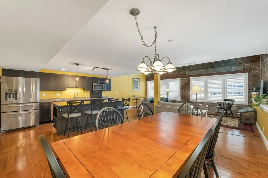 48 Landing Lane Laconia NH 03246