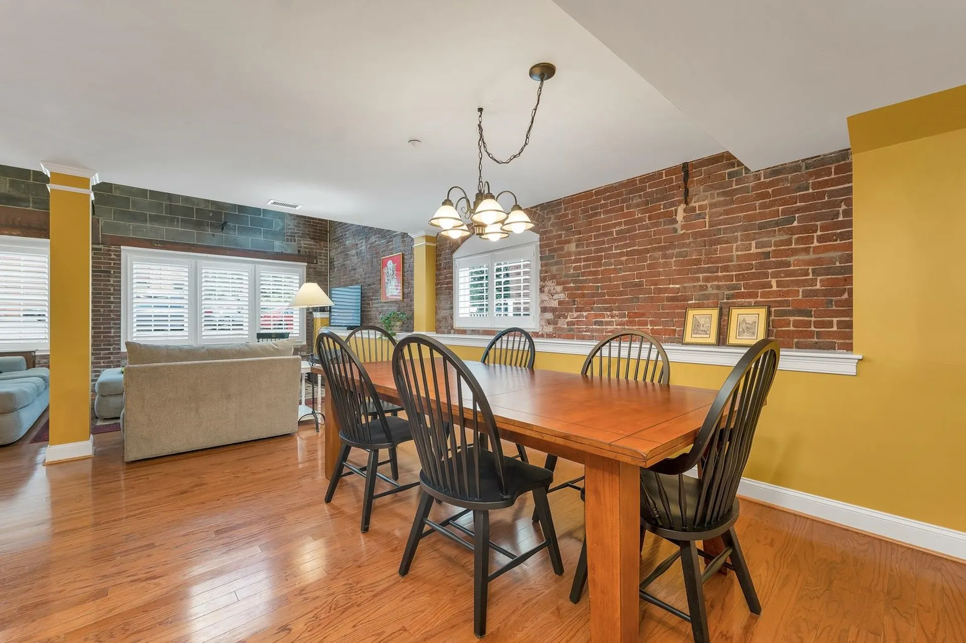 48 Landing Lane Laconia NH 03246