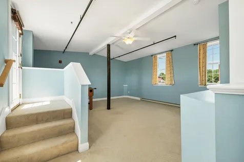 48 Landing Lane Laconia NH 03246
