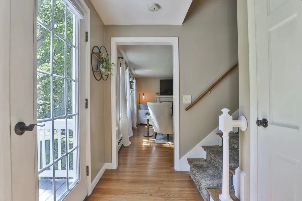 24 Beaver Brook Circle Amherst NH 03031