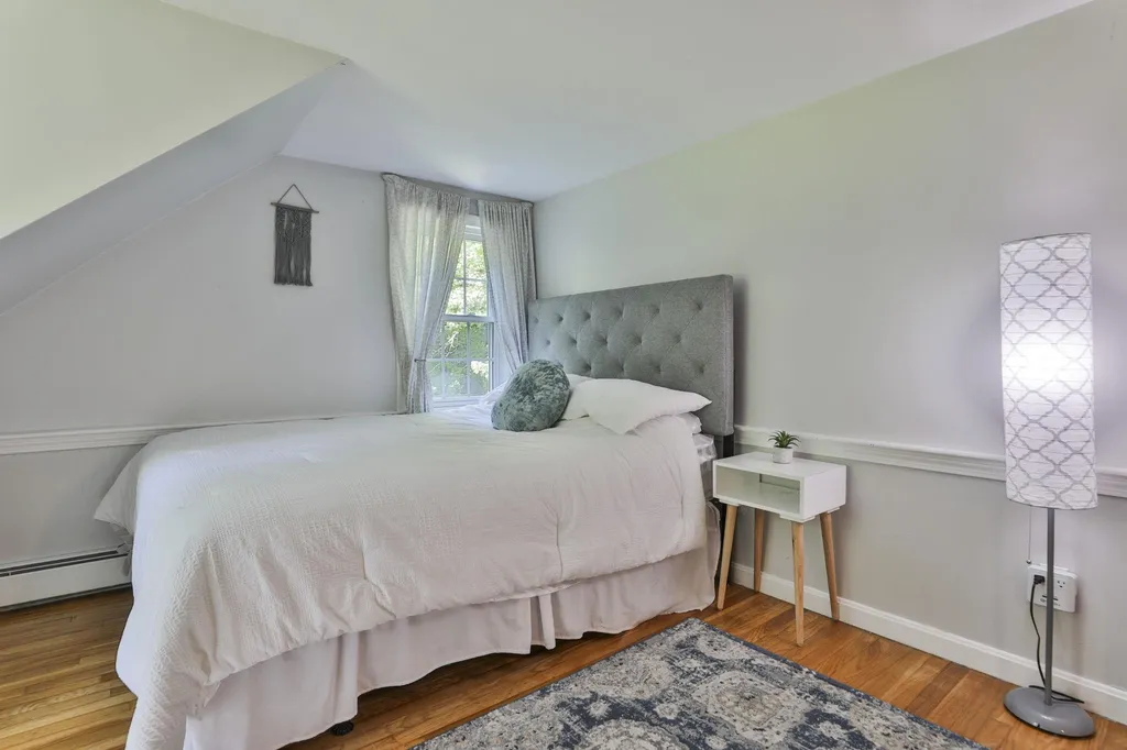 24 Beaver Brook Circle Amherst NH 03031