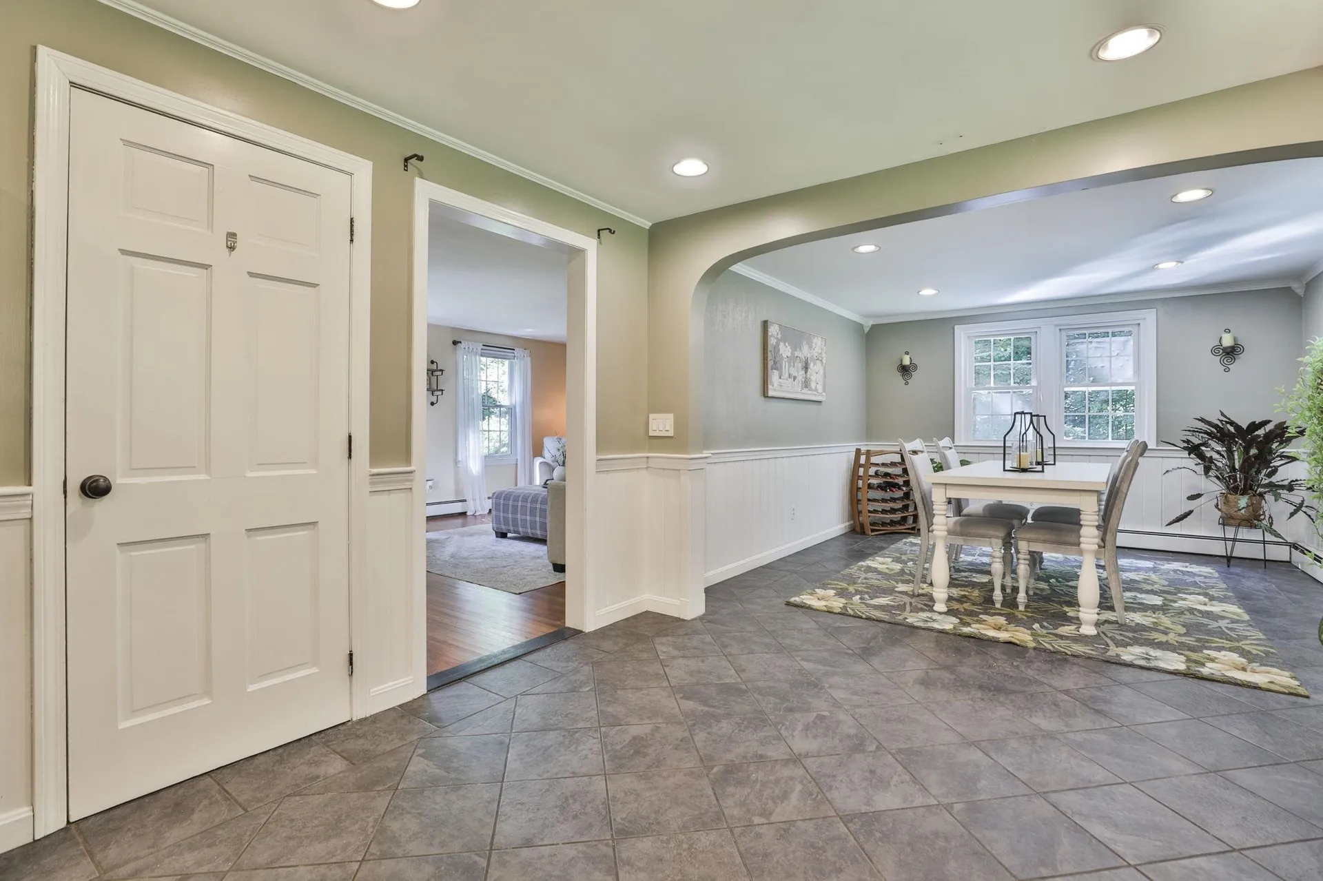 24 Beaver Brook Circle Amherst NH 03031