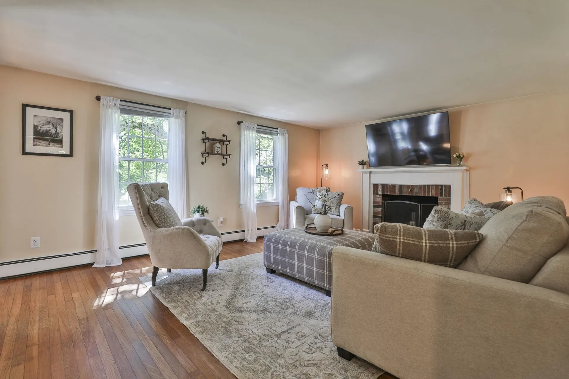 24 Beaver Brook Circle Amherst NH 03031
