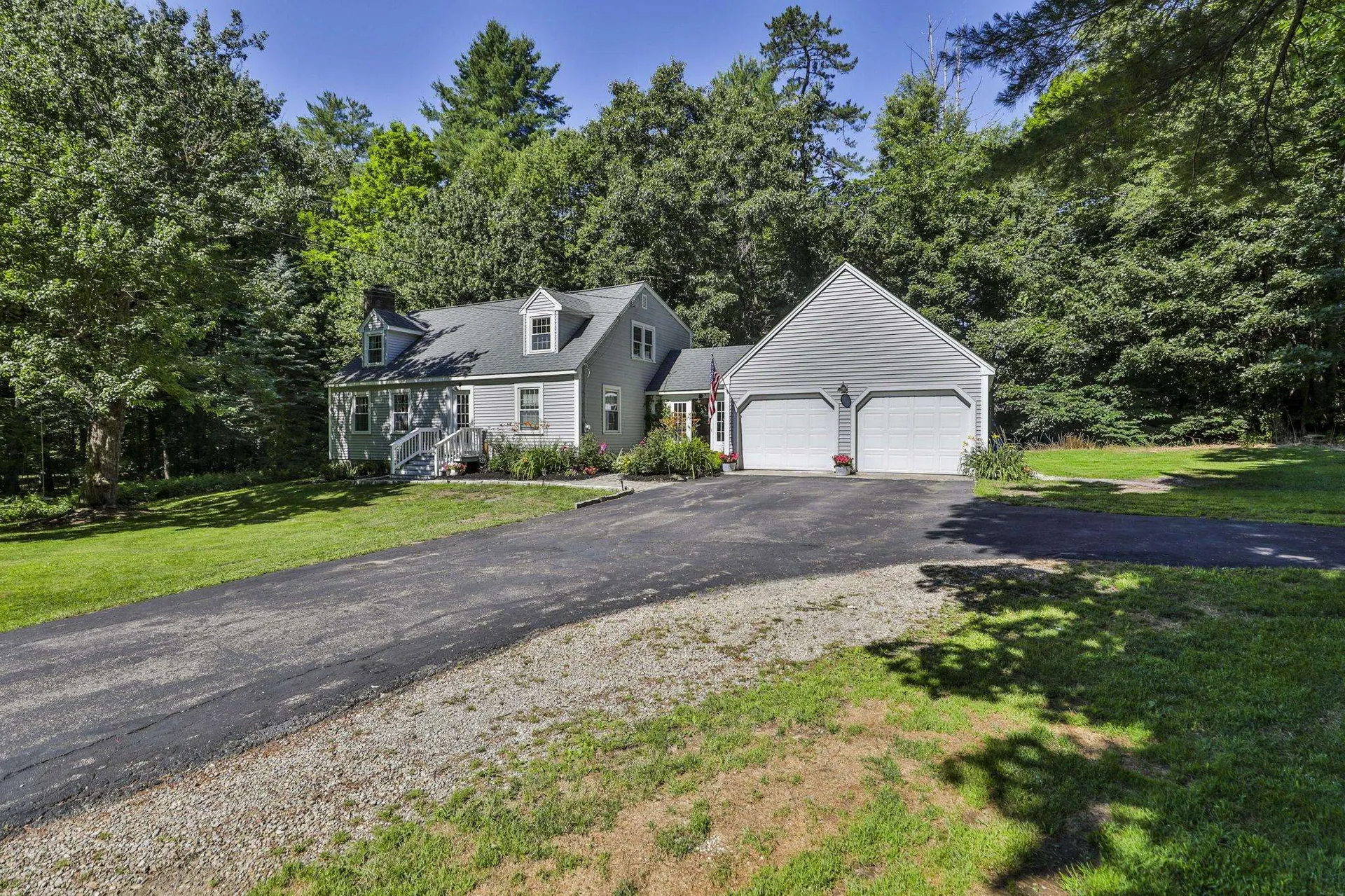 24 Beaver Brook Circle Amherst NH 03031