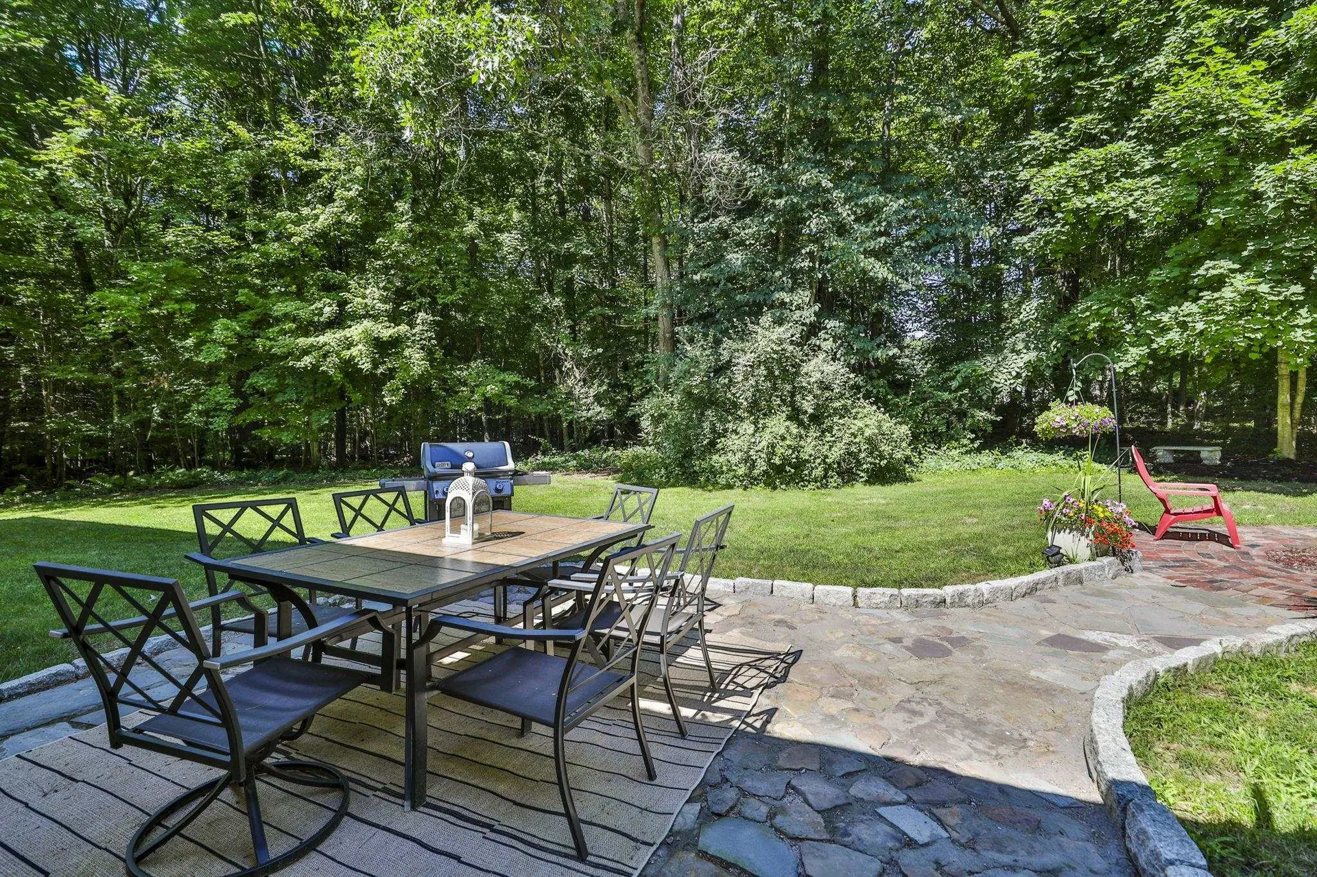 24 Beaver Brook Circle Amherst NH 03031