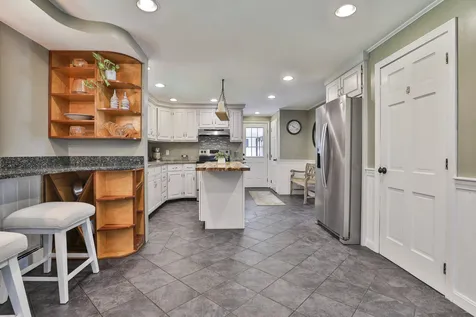 24 Beaver Brook Circle Amherst NH 03031
