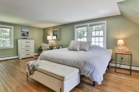 24 Beaver Brook Circle Amherst NH 03031