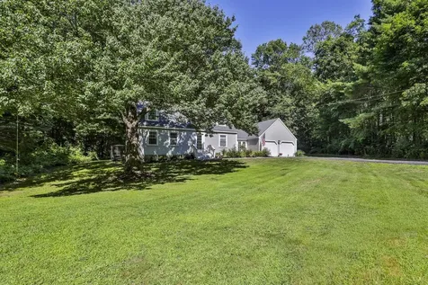 24 Beaver Brook Circle Amherst NH 03031