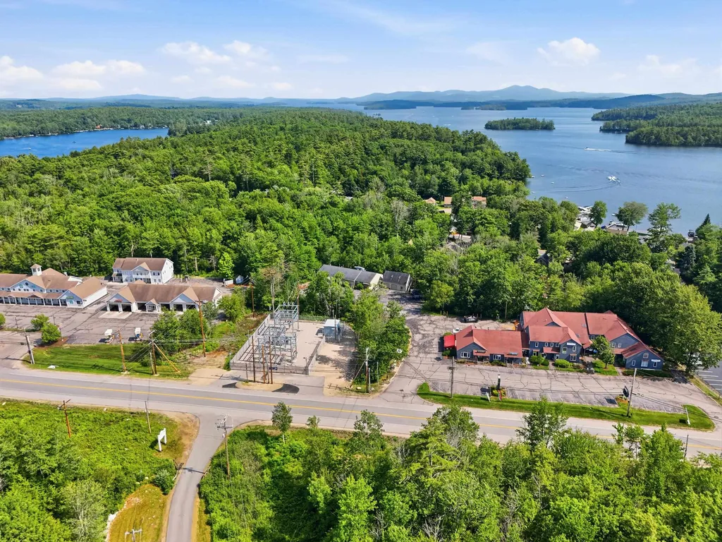 70 Whittier Highway Moultonborough NH 03254