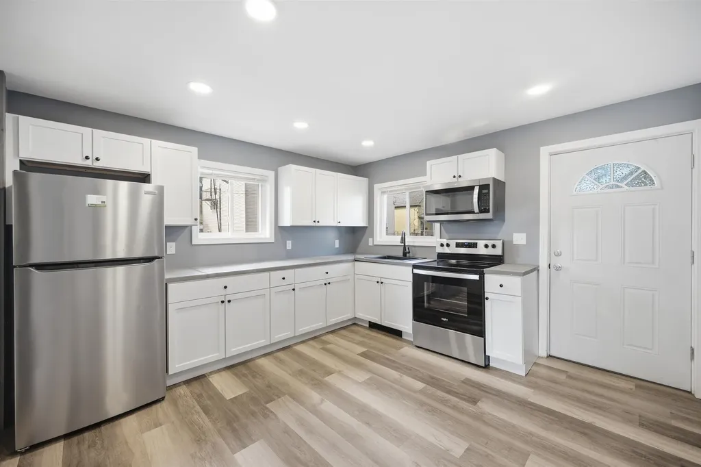 13-15 Shedds Avenue Nashua NH 03060