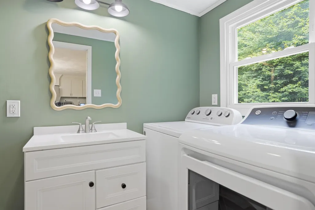 35 Salisbury Road Keene NH 03431