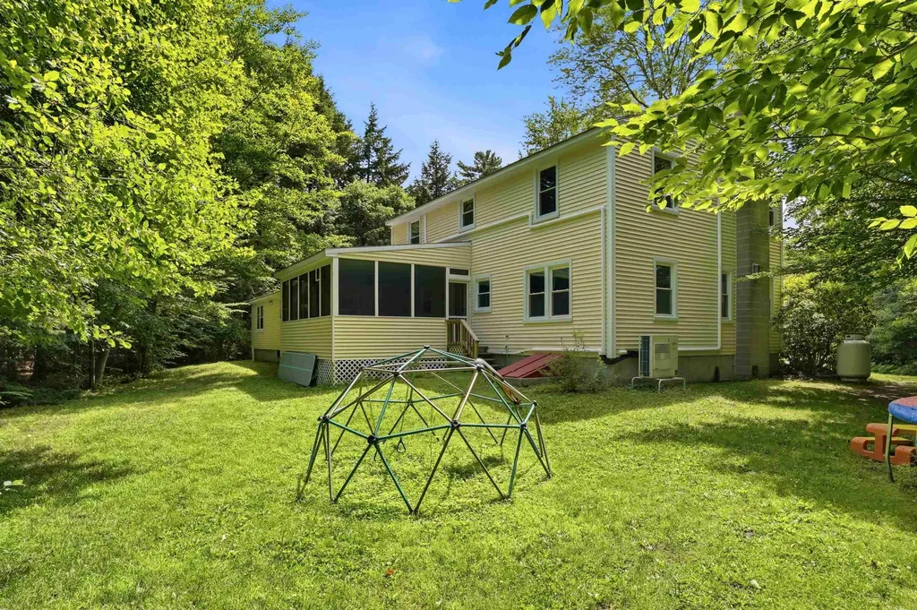 35 Salisbury Road Keene NH 03431