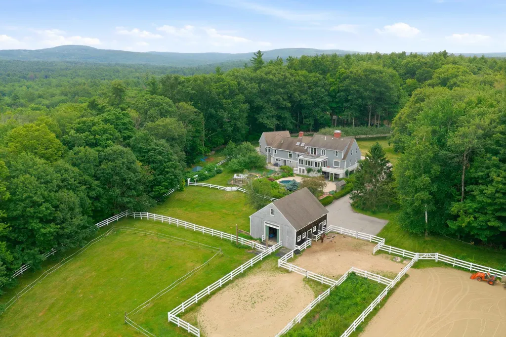 428 Clark Hill Road New Boston NH 03070