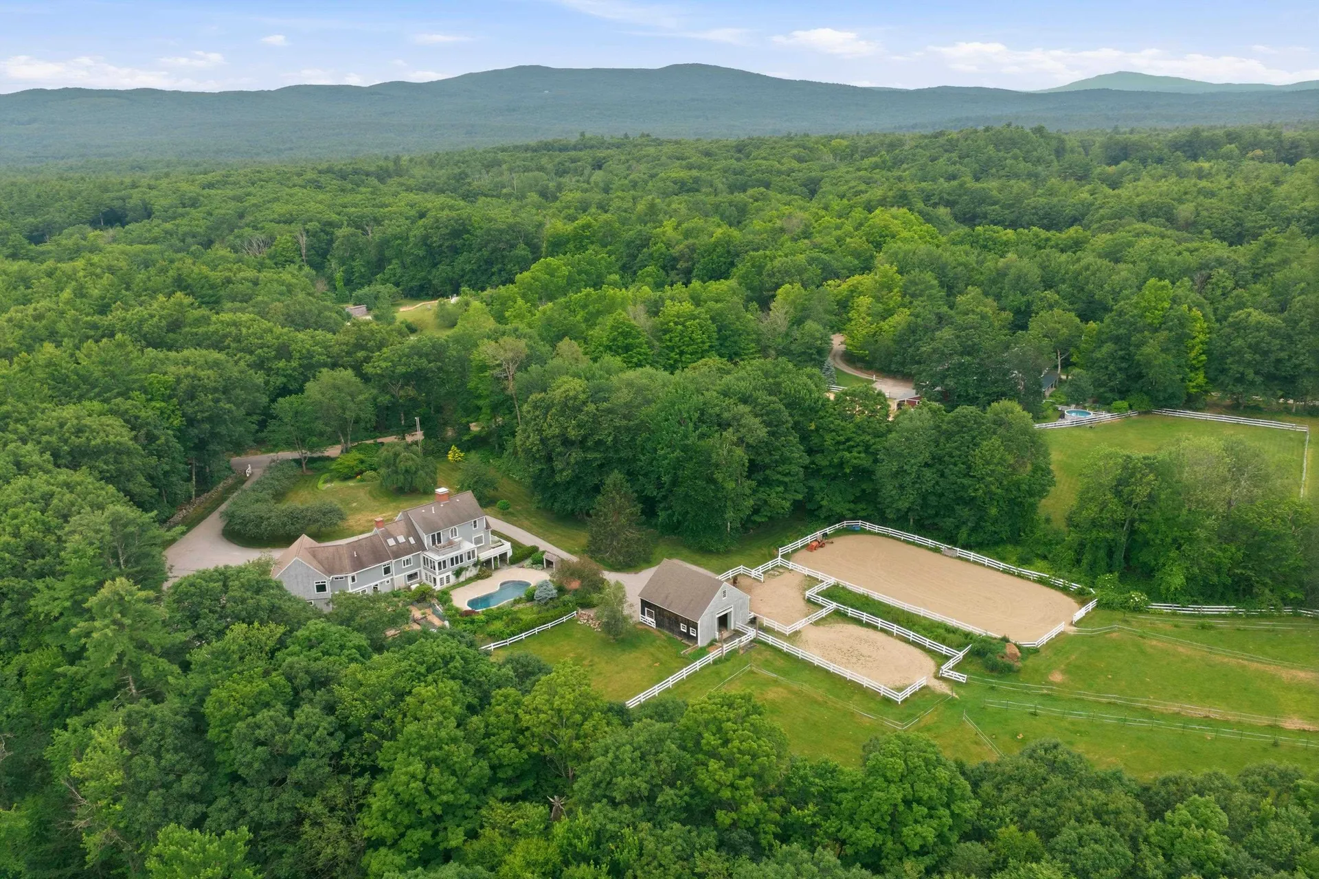 428 Clark Hill Road New Boston NH 03070