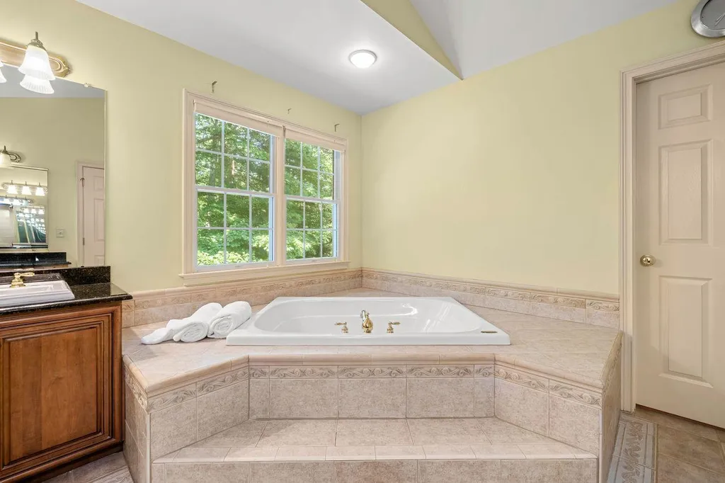 33 Marston Road Bedford NH 03110