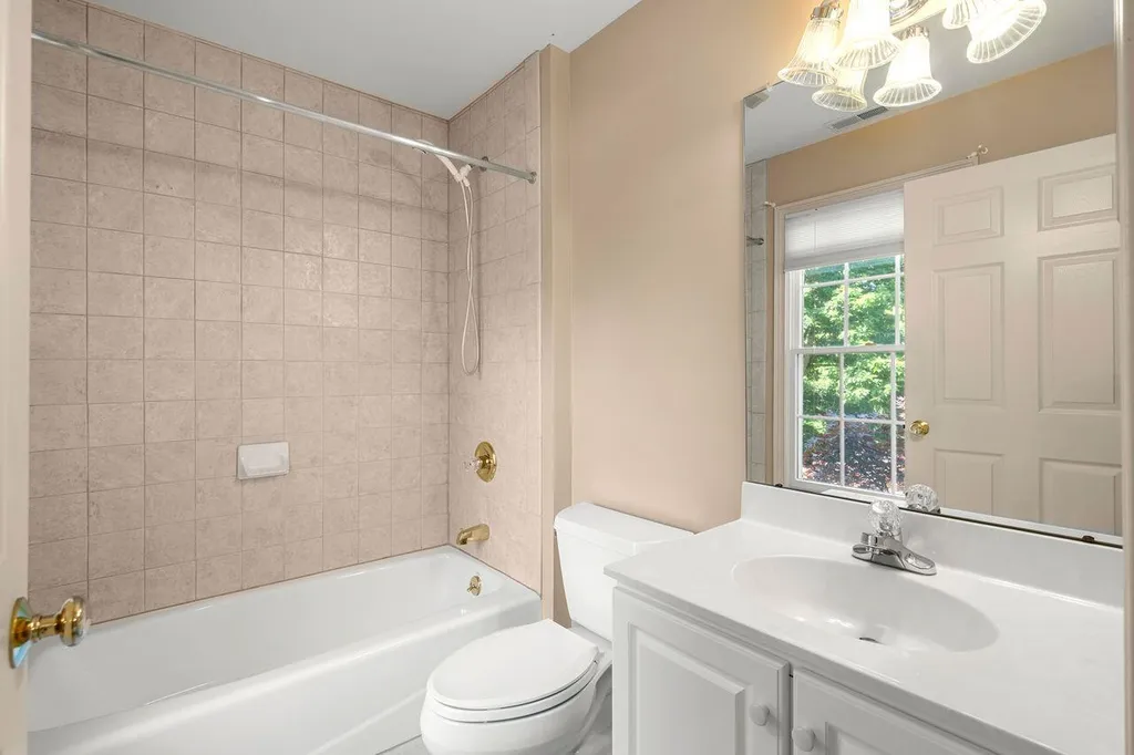 33 Marston Road Bedford NH 03110
