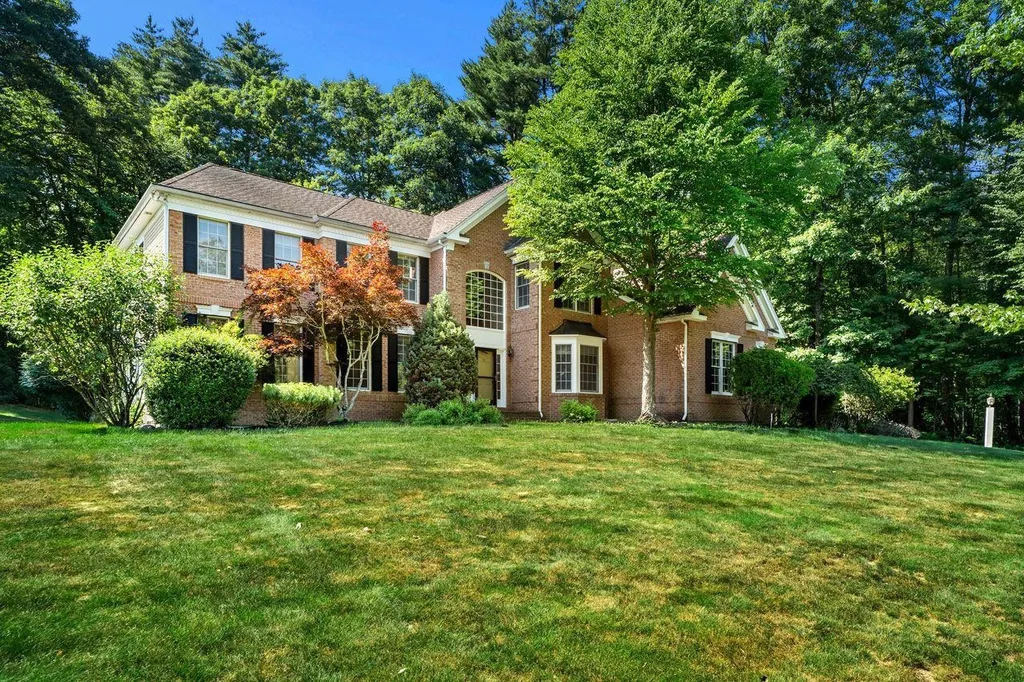33 Marston Road Bedford NH 03110