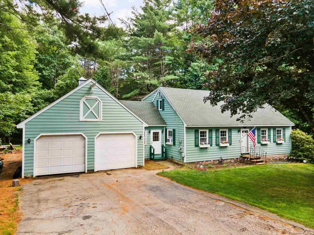 86 Mo-sett Avenue Goffstown NH 03045