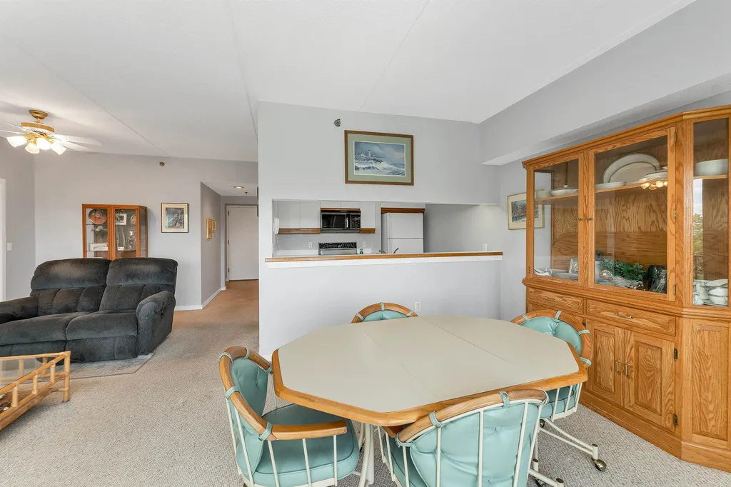 12 Mt. Laurels Drive Nashua NH 03062