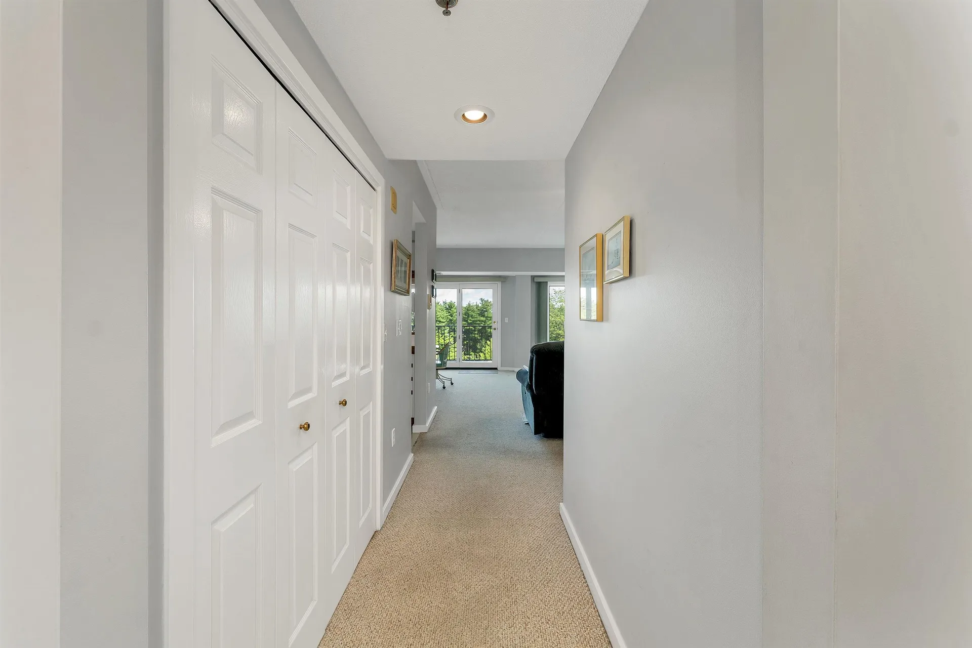 12 Mt. Laurels Drive Nashua NH 03062