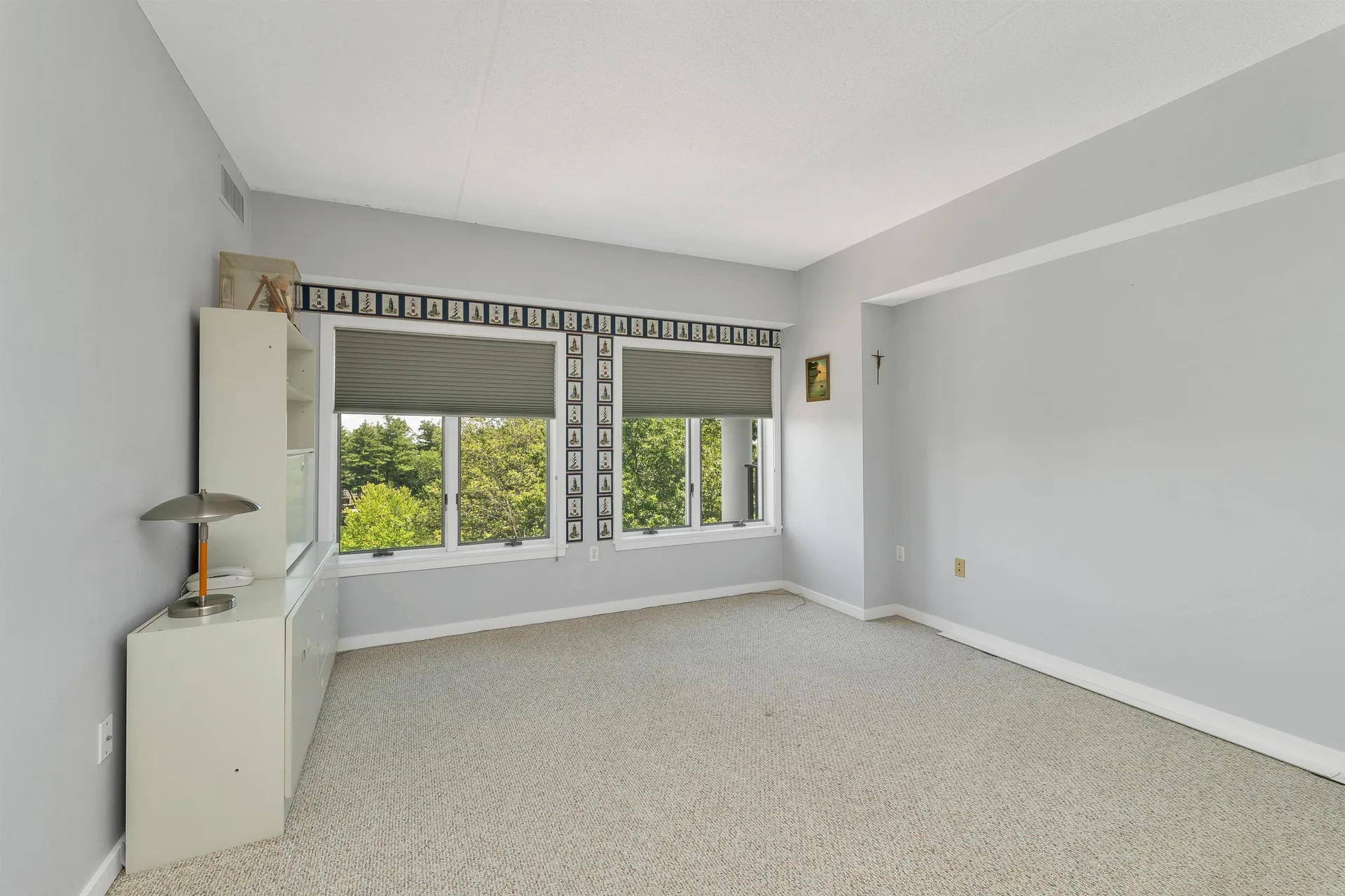 12 Mt. Laurels Drive Nashua NH 03062