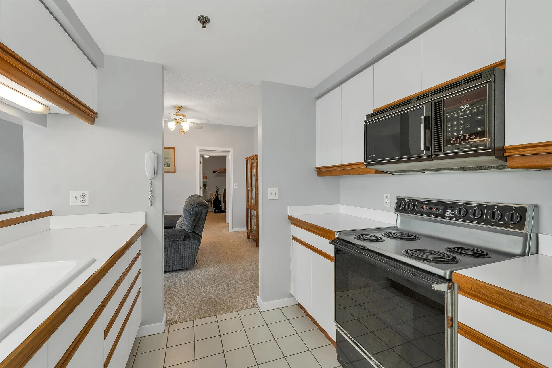 12 Mt. Laurels Drive Nashua NH 03062