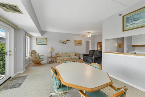 12 Mt. Laurels Drive Nashua NH 03062
