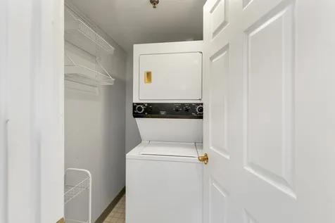 12 Mt. Laurels Drive Nashua NH 03062