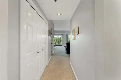 12 Mt. Laurels Drive Nashua NH 03062