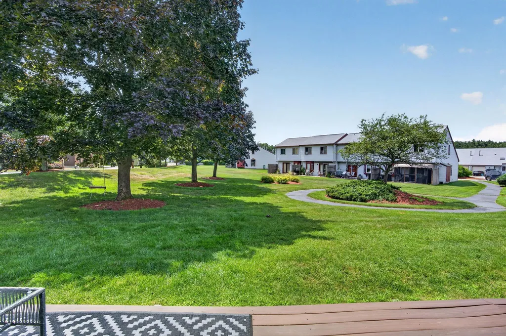 264 Stonebridge Drive Nashua NH 03063