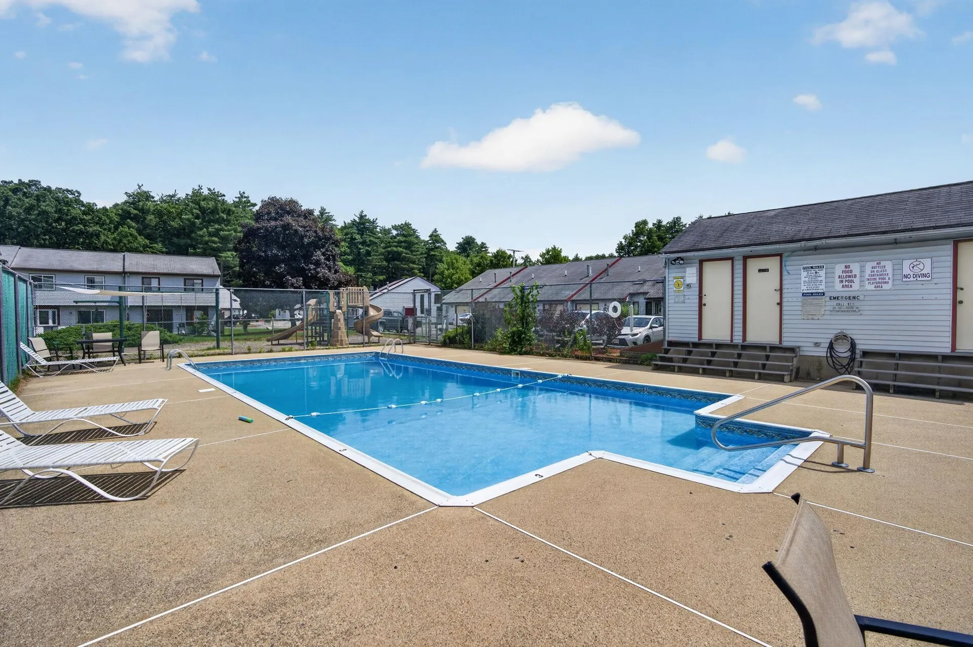 264 Stonebridge Drive Nashua NH 03063