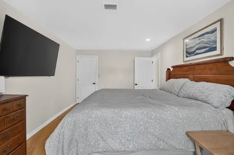 264 Stonebridge Drive Nashua NH 03063