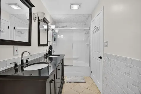 264 Stonebridge Drive Nashua NH 03063
