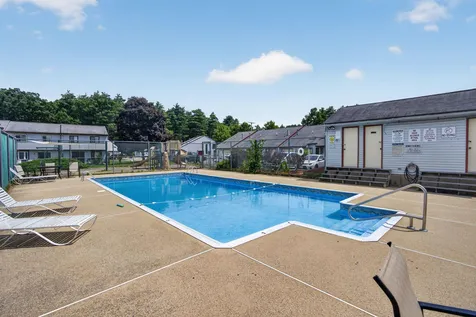 264 Stonebridge Drive Nashua NH 03063