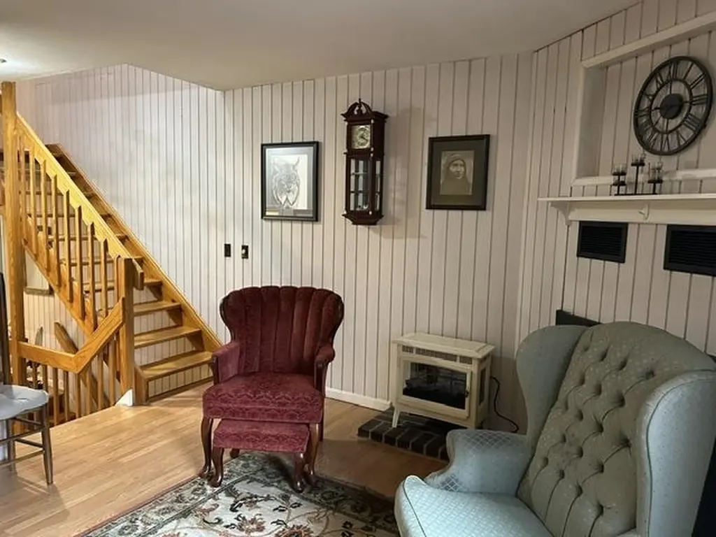11 Evergreen Lane Brattleboro VT 05301