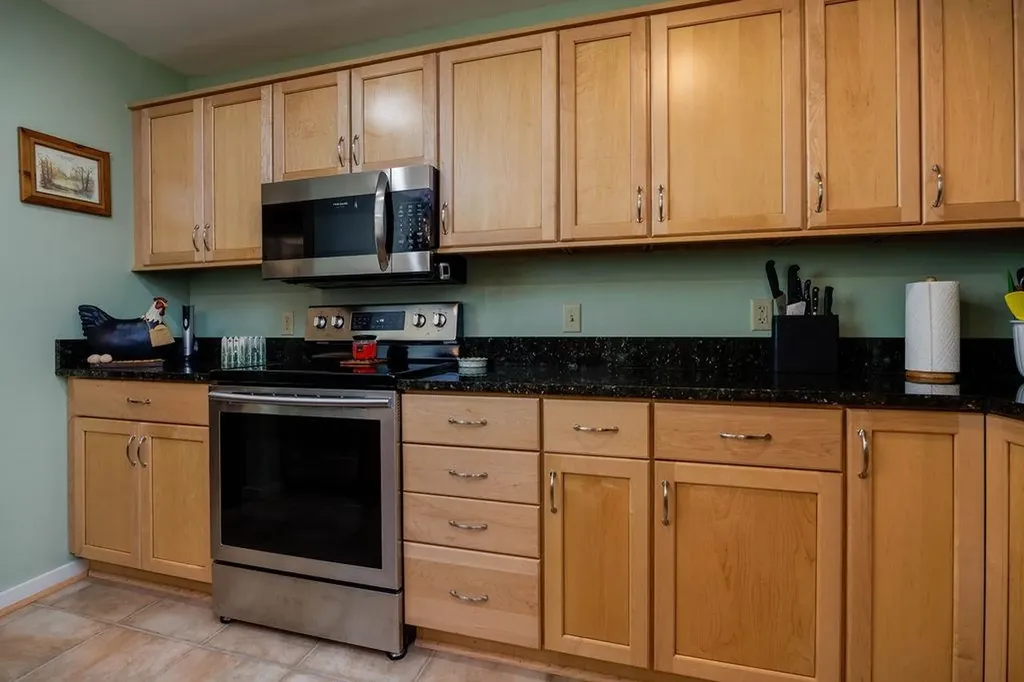 26 Pleasant Street Lebanon NH 03784