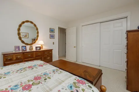 26 Pleasant Street Lebanon NH 03784