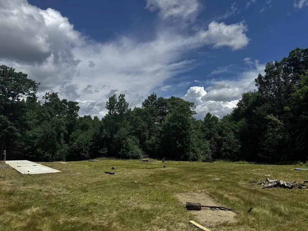 205 W Lake Road Fitzwilliam NH 03447