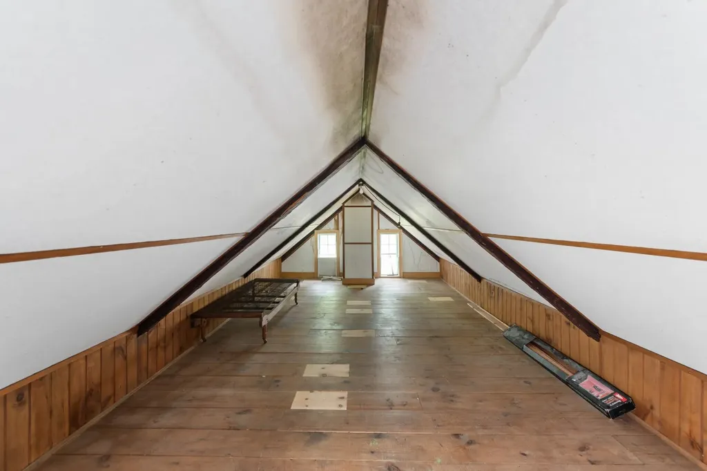 21 Trask Mountain Road Wolfeboro NH 03894
