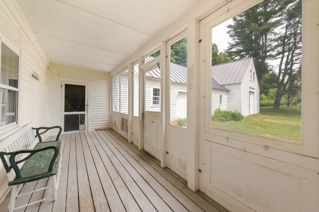 21 Trask Mountain Road Wolfeboro NH 03894